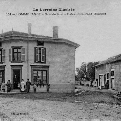 Cafe Bournet Vue Rue